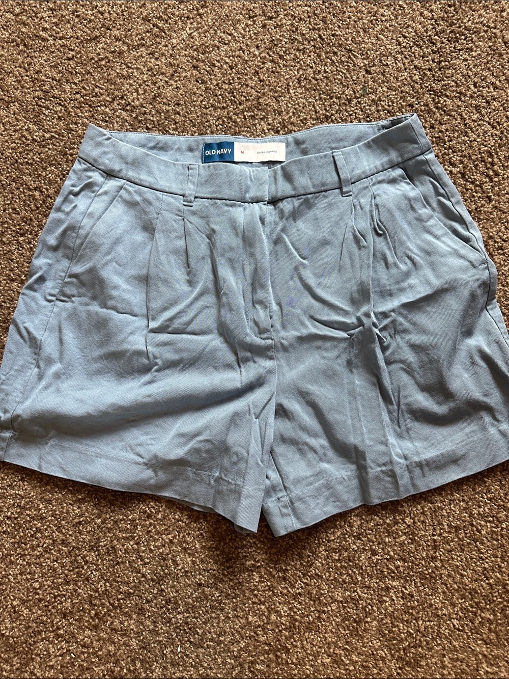 Old Navy Extra High-Rise Women’s Chino Shorts, Size M